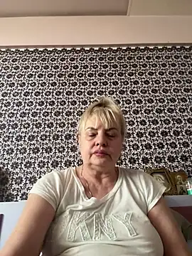 Snapshot of AnastasiaGrey777 chatting on June 27, 2026, 5:01 am AnastasiaGrey777 online show from June 27, 2026, 5:01 am