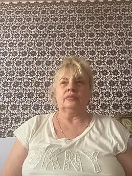 Snapshot of AnastasiaGrey777 chatting on June 27, 2026, 2:01 pm AnastasiaGrey777 online show from June 27, 2026, 2:01 pm