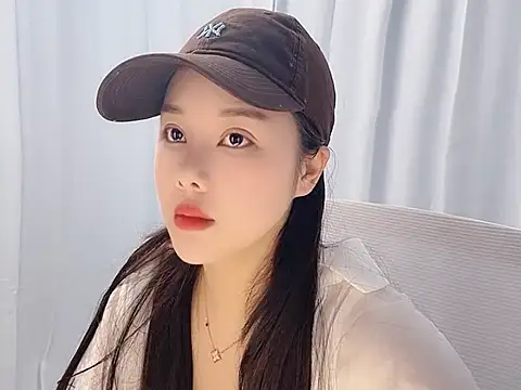 Qingqing19 online show from May 10, 2026, 1:33 am
