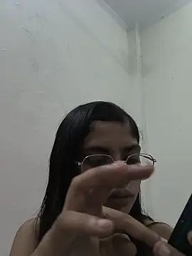 Snapshot of saxywoman chatting on May 26, 2026, 6:48 pm saxywoman online show from May 26, 2026, 6:48 pm