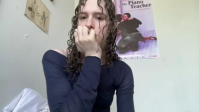 bryluvvsu online show from May 5, 2026, 5:43 pm