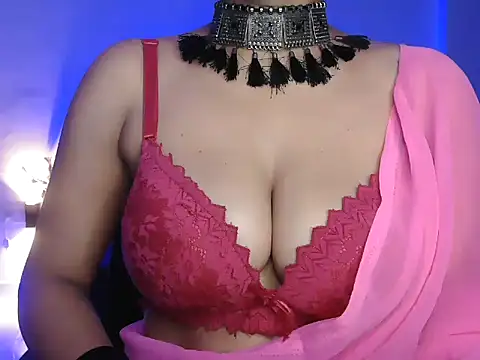 Snapshot of Myra- chatting on July 29, 2026, 3:37 am Myra- online show from July 29, 2026, 3:37 am
