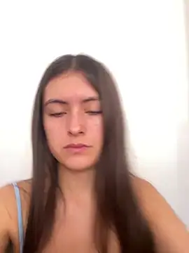 Snapshot of serenaa_velvett chatting on May 19, 2026, 7:09 pm serenaa velvett online show from May 19, 2026, 7:09 pm