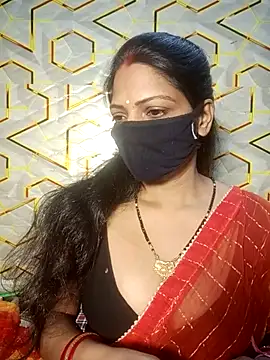 Snapshot of Juli_80 chatting on August 6, 2026, 10:06 am Juli 80 online show from August 6, 2026, 10:06 am