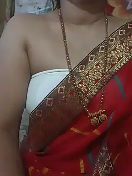 Snapshot of Komal_Bhabhi4u chatting on May 12, 2026, 1:03 am Komal Bhabhi4u online show from May 12, 2026, 1:03 am