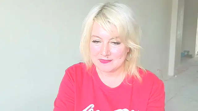 Snapshot of MollyyJoyy chatting on May 15, 2026, 2:57 pm MollyyJoyy online show from May 15, 2026, 2:57 pm