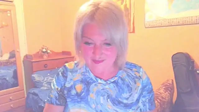 Snapshot of MollyyJoyy chatting on May 25, 2026, 6:36 pm MollyyJoyy online show from May 25, 2026, 6:36 pm