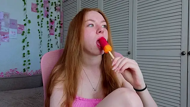 Snapshot of sabelle chatting on June 18, 2026, 9:09 am sabelle online show from June 18, 2026, 9:09 am