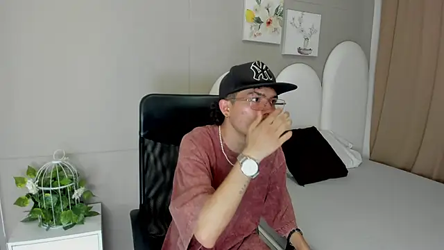 Snapshot of jake_miller__ chatting on May 26, 2026, 7:21 pm jake miller online show from May 26, 2026, 7:21 pm