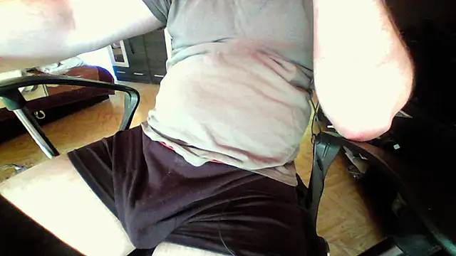 Snapshot of berlover1 chatting on May 26, 2026, 7:48 am berlover1 online show from May 26, 2026, 7:48 am