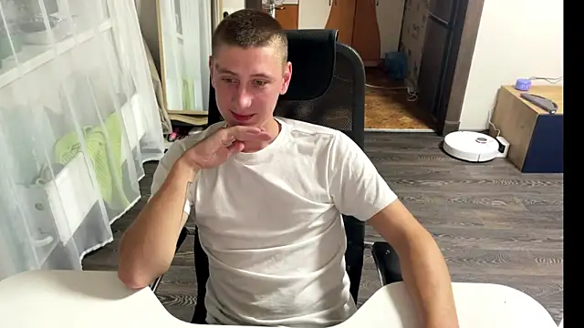 Snapshot of Keksik_ chatting on July 14, 2026, 4:13 pm Keksik online show from July 14, 2026, 4:13 pm