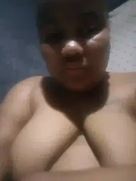 Snapshot of ChubbyMidgetxxx19 chatting on May 25, 2026, 1:11 am ChubbyMidgetxxx19 online show from May 25, 2026, 1:11 am