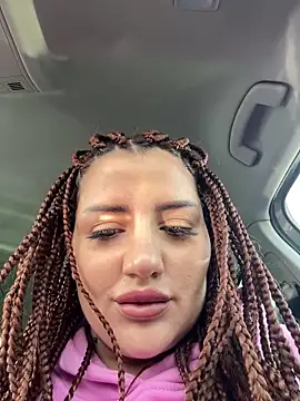 Snapshot of SophiePale chatting on February 13, 2025, 10:34 am SophiePale online show from February 13, 2025, 10:34 am