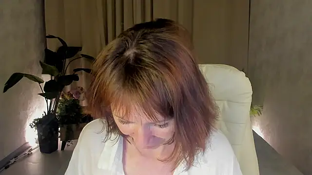 gracekellyyy online show from June 6, 2026, 3:50 pm