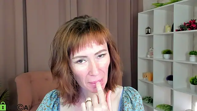 gracekellyyy online show from June 15, 2026, 4:15 am