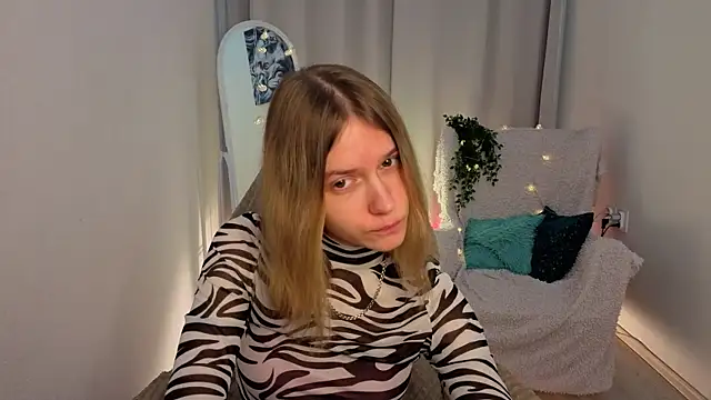 MilanaRayy online show from June 11, 2026, 5:05 am