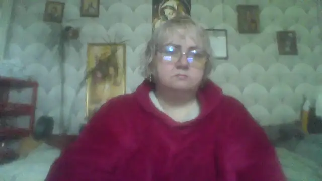 Snapshot of MarinaFarina53 chatting on May 15, 2026, 7:37 am MarinaFarina53 online show from May 15, 2026, 7:37 am