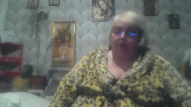 Snapshot of MarinaFarina53 chatting on May 15, 2026, 7:43 pm MarinaFarina53 online show from May 15, 2026, 7:43 pm