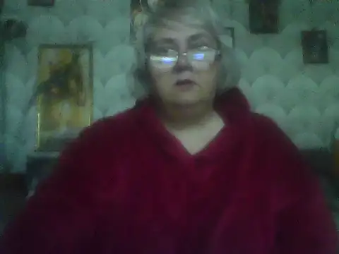 Snapshot of MarinaFarina53 chatting on May 17, 2026, 5:38 am MarinaFarina53 online show from May 17, 2026, 5:38 am