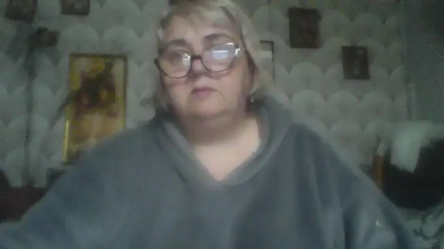 Snapshot of MarinaFarina53 chatting on May 19, 2026, 4:52 am MarinaFarina53 online show from May 19, 2026, 4:52 am