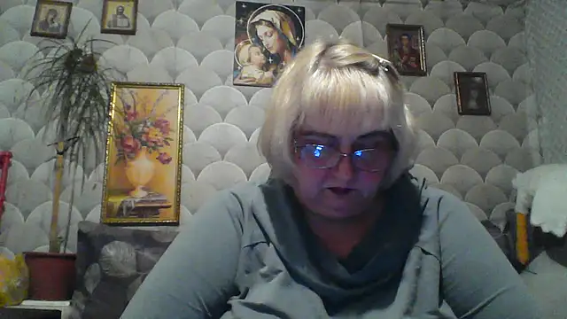 Snapshot of MarinaFarina53 chatting on May 27, 2026, 9:01 pm MarinaFarina53 online show from May 27, 2026, 9:01 pm