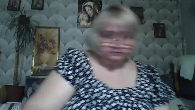 Snapshot of MarinaFarina53 chatting on May 30, 2026, 5:59 am MarinaFarina53 online show from May 30, 2026, 5:59 am