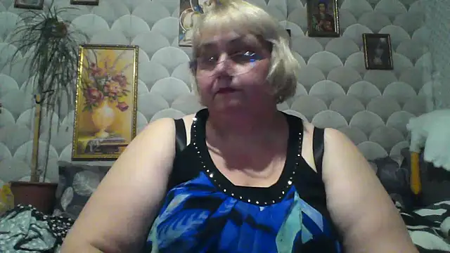Snapshot of MarinaFarina53 chatting on May 30, 2026, 6:16 pm MarinaFarina53 online show from May 30, 2026, 6:16 pm