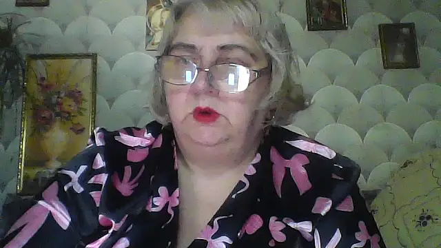 Snapshot of MarinaFarina53 chatting on June 9, 2026, 4:46 am MarinaFarina53 online show from June 9, 2026, 4:46 am