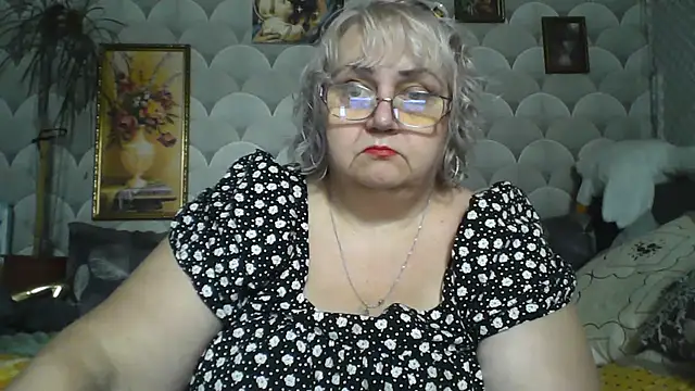 Snapshot of MarinaFarina53 chatting on July 9, 2026, 12:53 pm MarinaFarina53 online show from July 9, 2026, 12:53 pm
