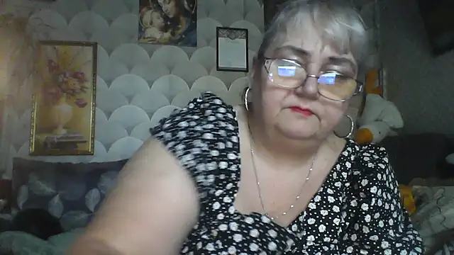 Snapshot of MarinaFarina53 chatting on July 14, 2026, 3:55 am MarinaFarina53 online show from July 14, 2026, 3:55 am
