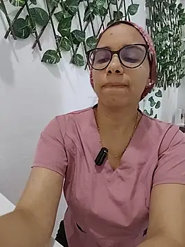 Snapshot of alanahot94 chatting on July 10, 2026, 4:20 pm alanahot94 online show from July 10, 2026, 4:20 pm