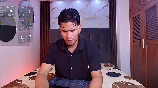 JacobWolf   online show from July 2, 2026, 7:53 pm