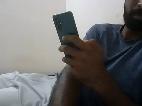 Snapshot of Ijus12 chatting on June 17, 2026, 1:56 pm Ijus12 online show from June 17, 2026, 1:56 pm