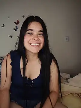 Snapshot of MiiaHott_W chatting on May 25, 2026, 2:56 pm MiiaHott W online show from May 25, 2026, 2:56 pm