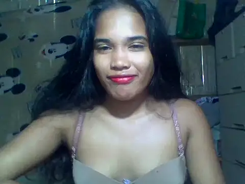 Snapshot of BigAssPinay19 chatting on May 18, 2026, 10:48 pm BigAssPinay19 online show from May 18, 2026, 10:48 pm