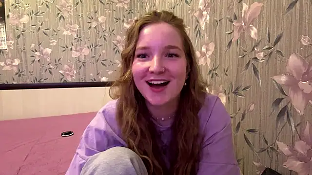 OksiDarling online show from May 10, 2026, 3:17 pm