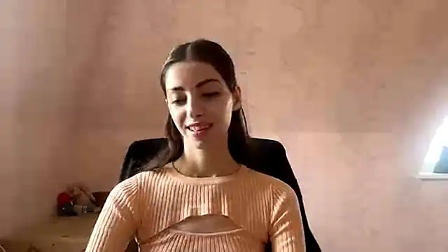 Snapshot of DrewMosen chatting on June 19, 2026, 8:18 am DrewMosen online show from June 19, 2026, 8:18 am