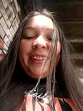 Snapshot of Alyssa_14 chatting on May 17, 2026, 2:57 pm Alyssa 14 online show from May 17, 2026, 2:57 pm