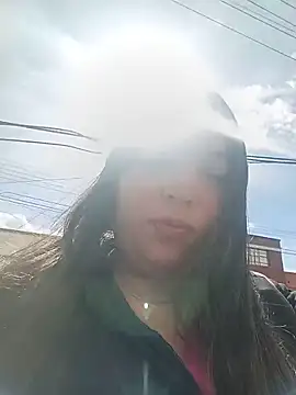 Snapshot of Alyssa_14 chatting on May 18, 2026, 2:01 pm Alyssa 14 online show from May 18, 2026, 2:01 pm