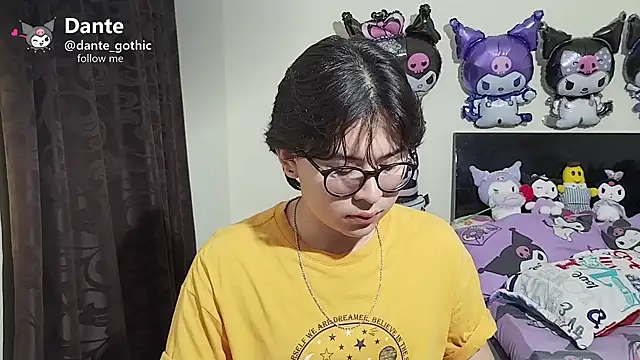 Snapshot of kuromi_boy chatting on June 2, 2026, 6:59 am kuromi boy online show from June 2, 2026, 6:59 am