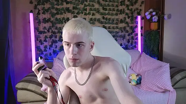 Tommy CrashXXX online show from May 31, 2026, 4:58 pm