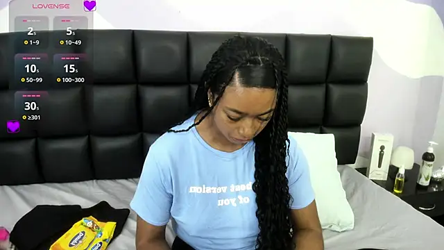 GREISYHOT online show from June 12, 2026, 12:59 pm
