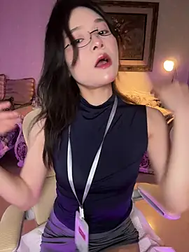 Kiera-T online show from July 12, 2026, 10:28 am