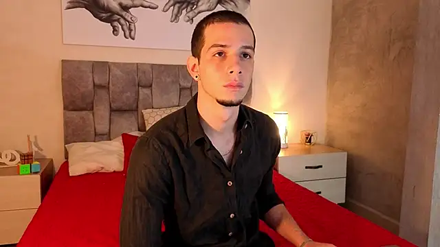 Snapshot of isaacblaze_ chatting on May 24, 2026, 4:06 am isaacblaze online show from May 24, 2026, 4:06 am