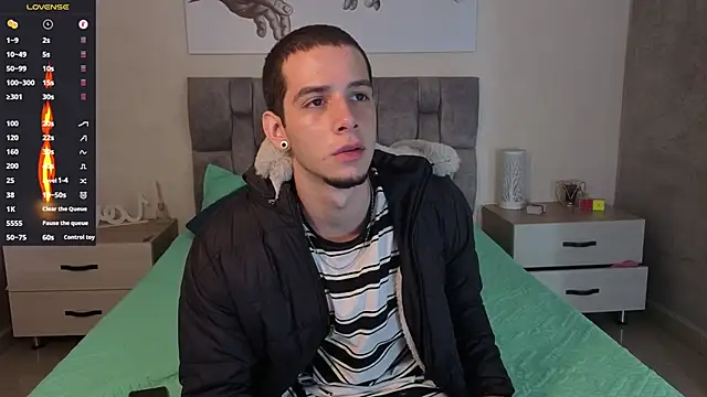 Snapshot of isaacblaze_ chatting on June 2, 2026, 3:52 am isaacblaze online show from June 2, 2026, 3:52 am