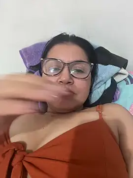 Snapshot of Casandra_inthemorning chatting on May 14, 2026, 4:47 pm Casandra inthemorning online show from May 14, 2026, 4:47 pm