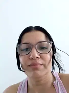 Snapshot of Casandra_inthemorning chatting on May 28, 2026, 1:08 pm Casandra inthemorning online show from May 28, 2026, 1:08 pm