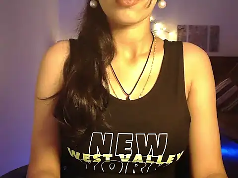 Snapshot of Moksha_ chatting on June 27, 2026, 11:37 am Moksha online show from June 27, 2026, 11:37 am