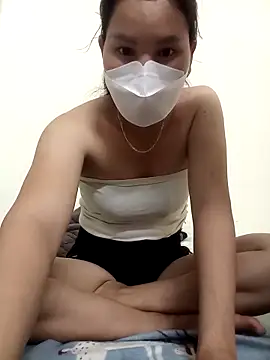 Besa4  online show from May 11, 2026, 3:07 pm