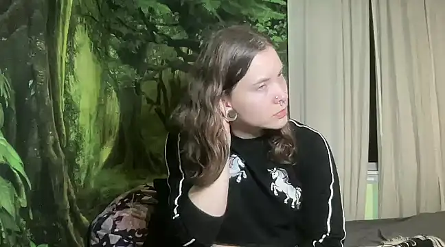 mo0ngoddess online show from January 26, 2025, 8:36 am